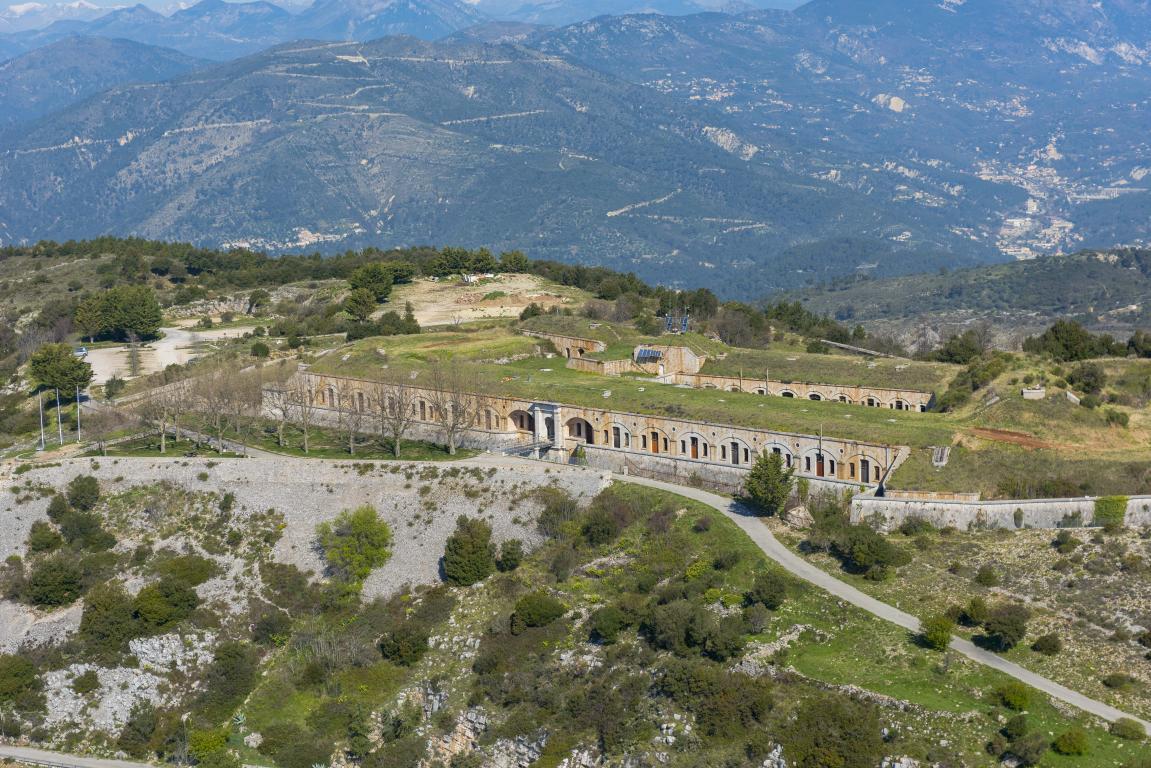 Panoramas de la Grande Corniche en Méhari